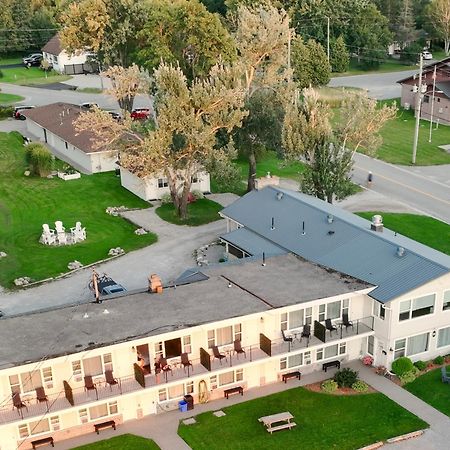 Lakeside Inn Orillia Εξωτερικό φωτογραφία