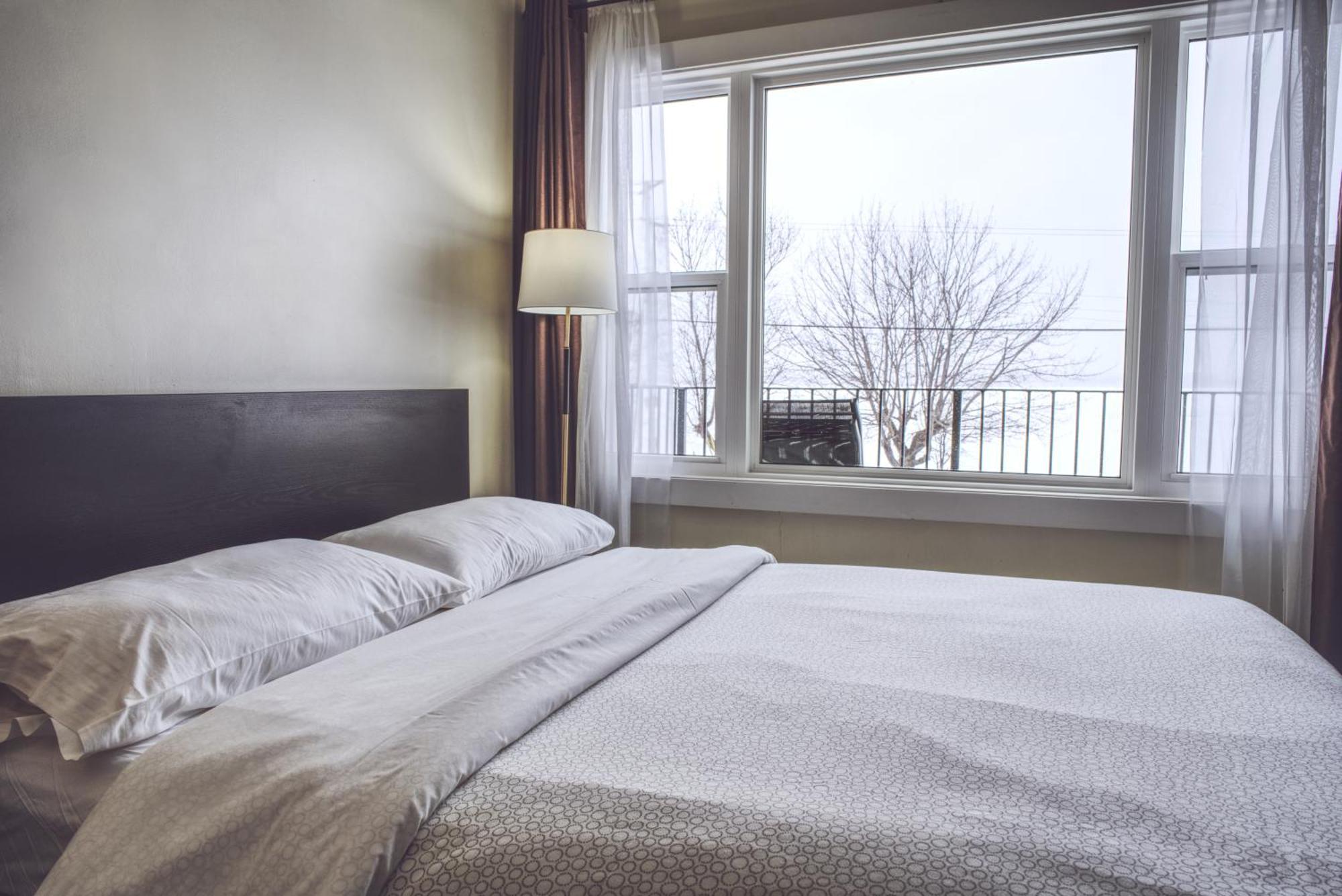 Lakeside Inn Orillia Εξωτερικό φωτογραφία
