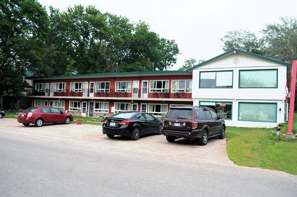 Lakeside Inn Orillia Εξωτερικό φωτογραφία