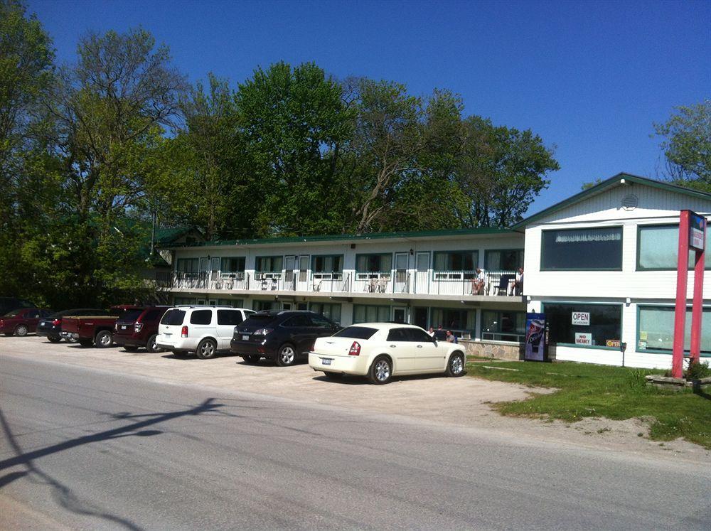 Lakeside Inn Orillia Εξωτερικό φωτογραφία