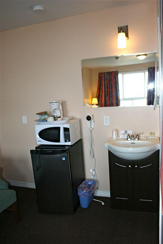 Lakeside Inn Orillia Εξωτερικό φωτογραφία